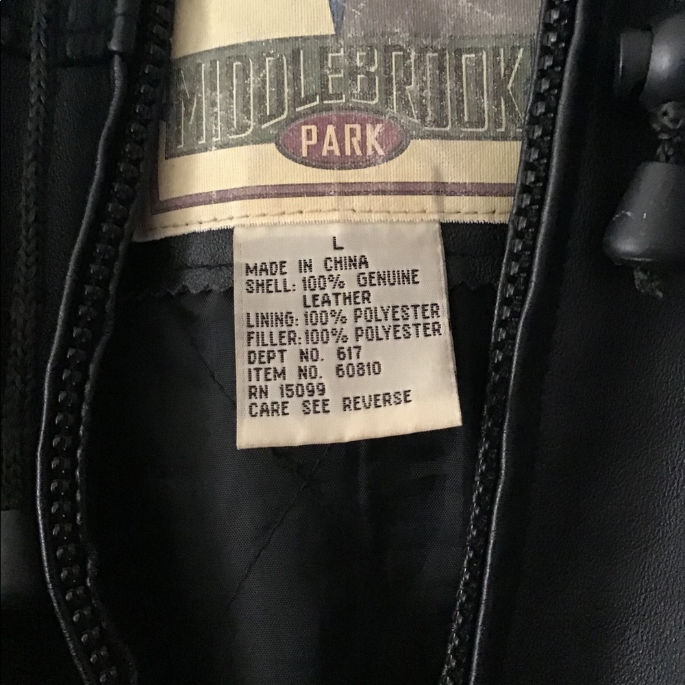 Leather jacket - Picture 3 of 3